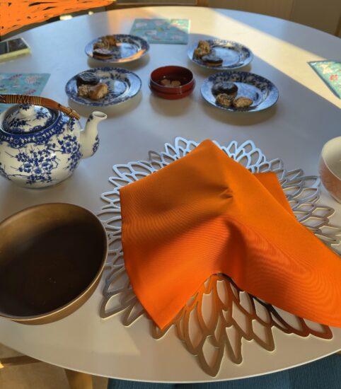 ドイツでテーブルスタイル茶道の呈茶を披露
